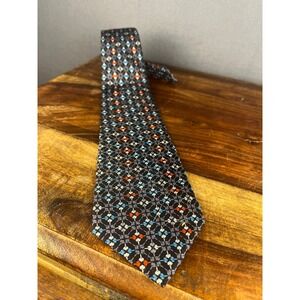 Cape Cod Neckwear Silk Tie - Geometric Pattern Men's Fashion Formal